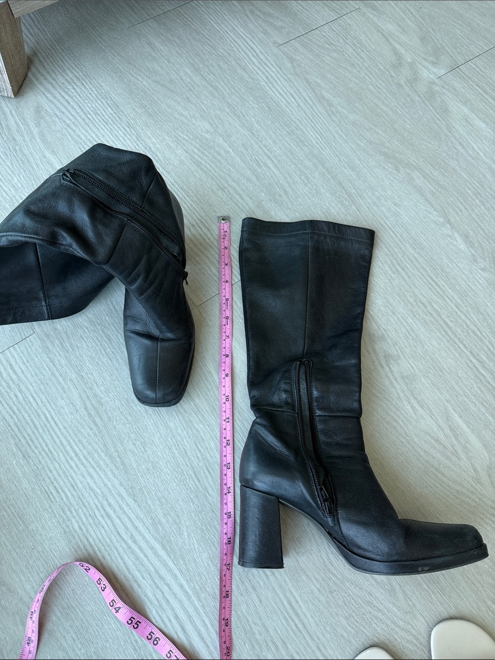 L'INTERVALLE Black Leather Mid-Calf Block Heel Boots